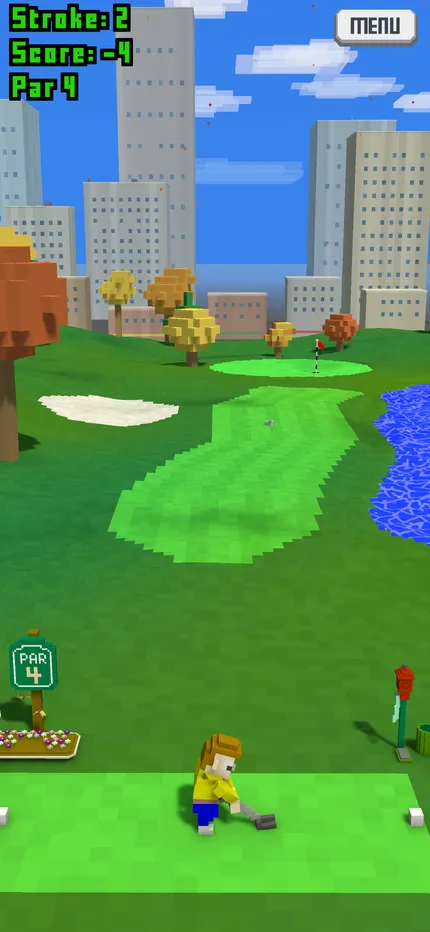 Gameplay: a city hole with water along the fairway